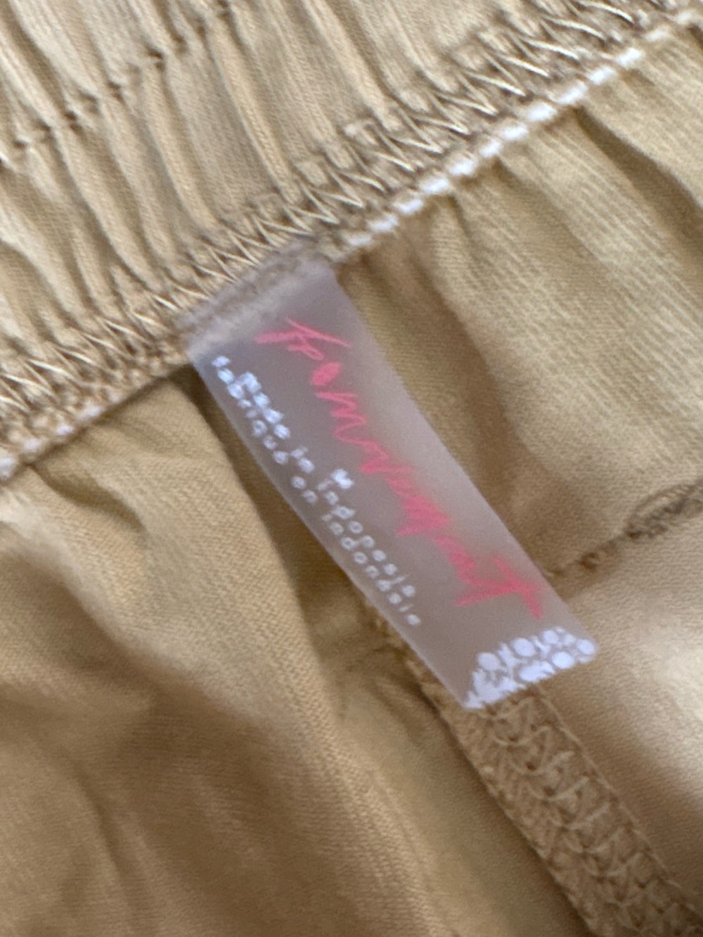 Never Worn! Free People Movement hot shot cross over set size M in dried palm - Picture 5 of 5